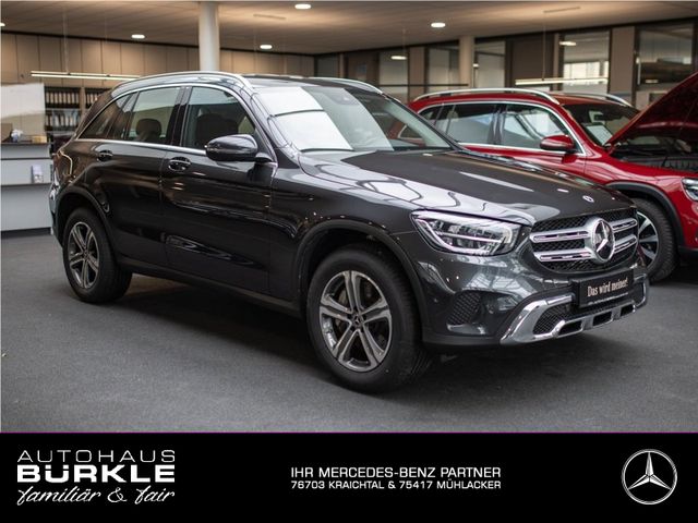 Mercedes-Benz GLC 300e 4M,LED,18",Kamera,Navigation,Ambiente