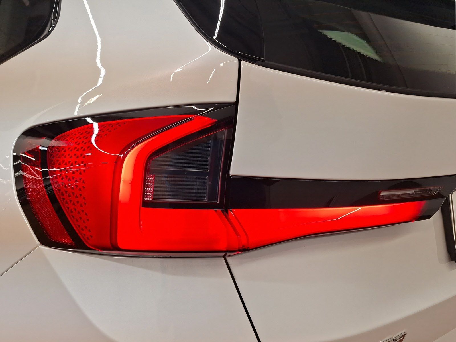 BMW X1 sDrive20i AHK Kamera LED Sitzheizung Alarm foto 10