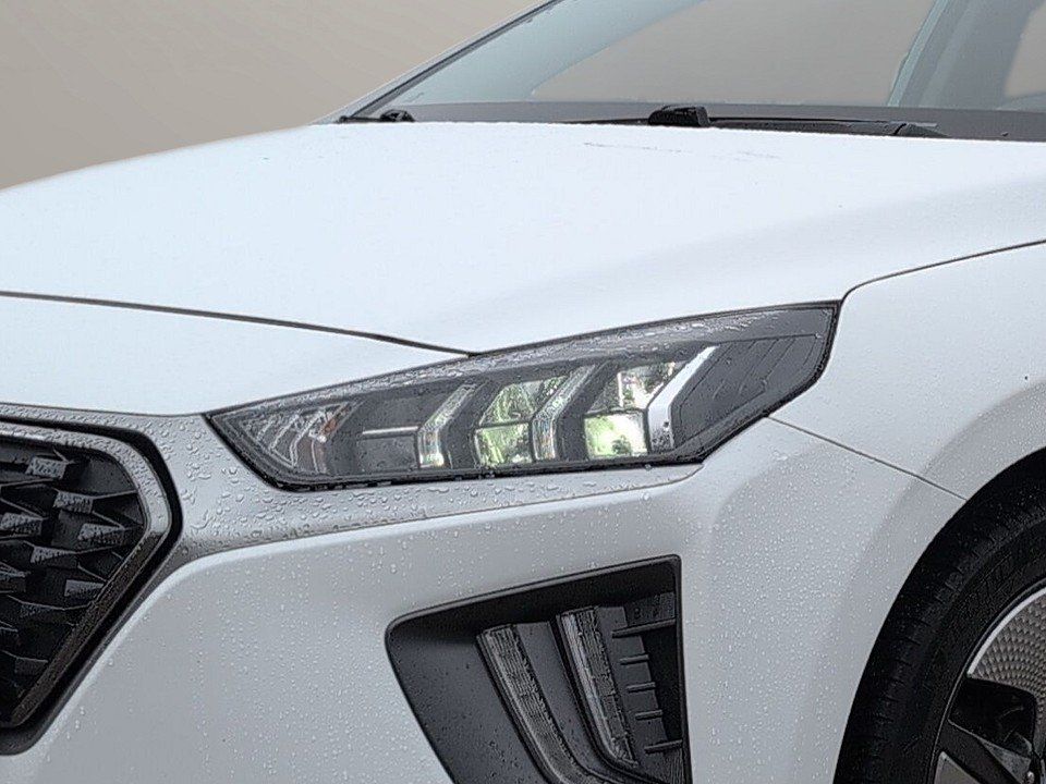 Fahrzeugabbildung Hyundai IONIQ HEV 1.6 GDI STYLE-P NAV+KAMERA+CARPLAY+SHZ