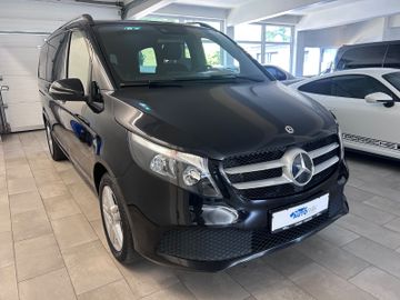 Mercedes V 220 - 5