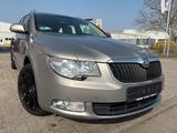 Skoda Superb Combi  1.8 TSI Elegance'Alu*AHK*Alcantara - : Beige, Alcantara, Kombi