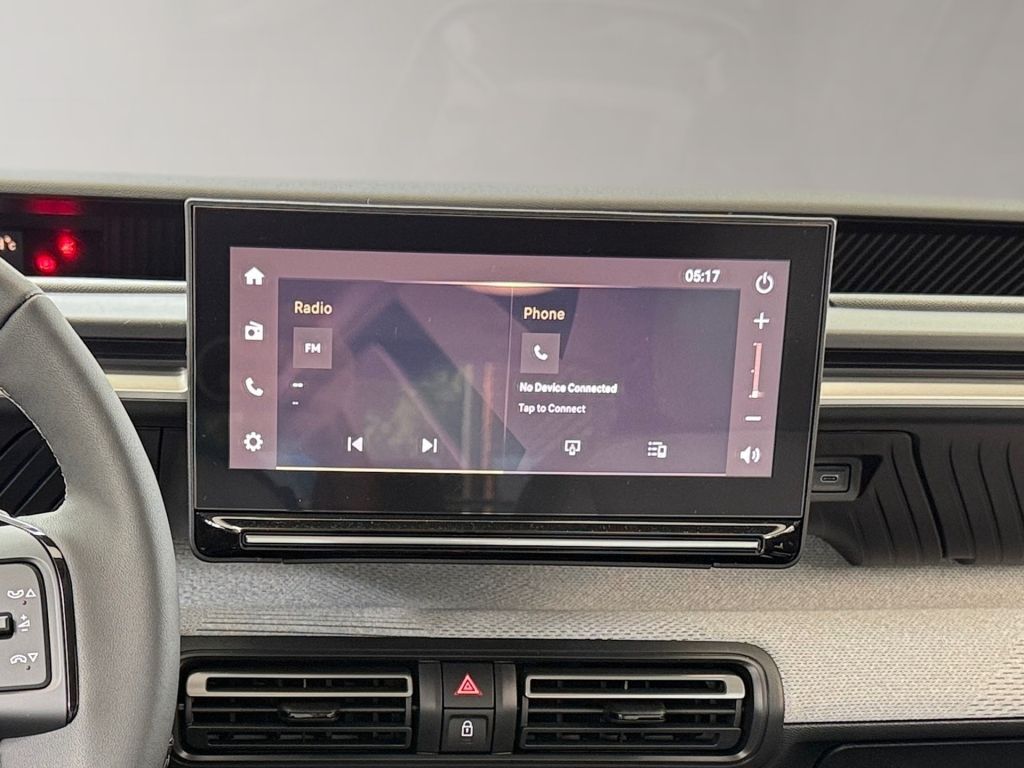 Fahrzeugabbildung Citroën e-C3 Aircross PLUS / Winter Paket