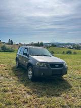 Ford Maverick Geländewagen SUV - gebrauchte Ford Maverick aus dem Jahr 2004