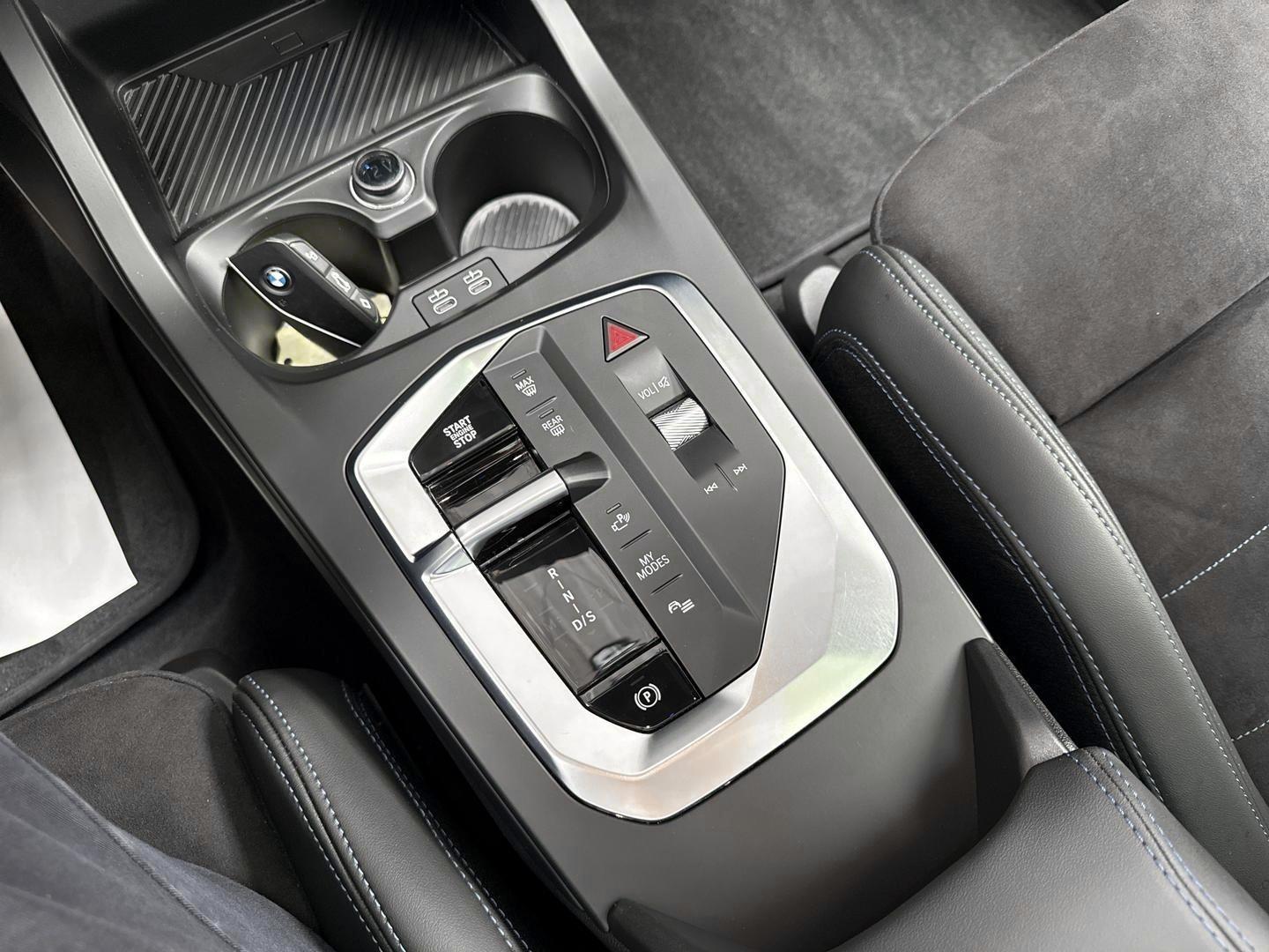 BMW 1 Series i M Sportpaket Pano Navi Digi-CP LED ACC App, миниатюра 13