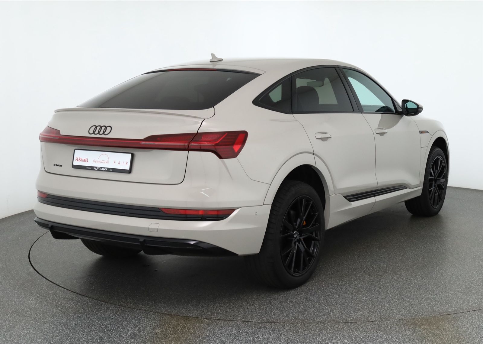 Audi e-tron Sportback 50 quattro S line LED Navi foto 5