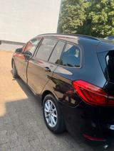 BMW Auto  BMW 2er   7 Sitzer - BMW: 7er