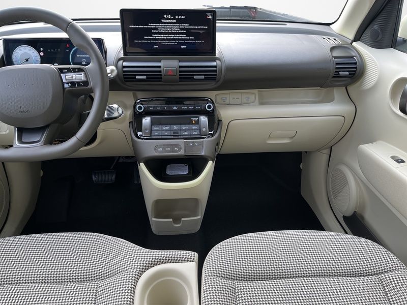 Fahrzeugabbildung Hyundai INSTER EV TREND Effizienz-P Dachreling