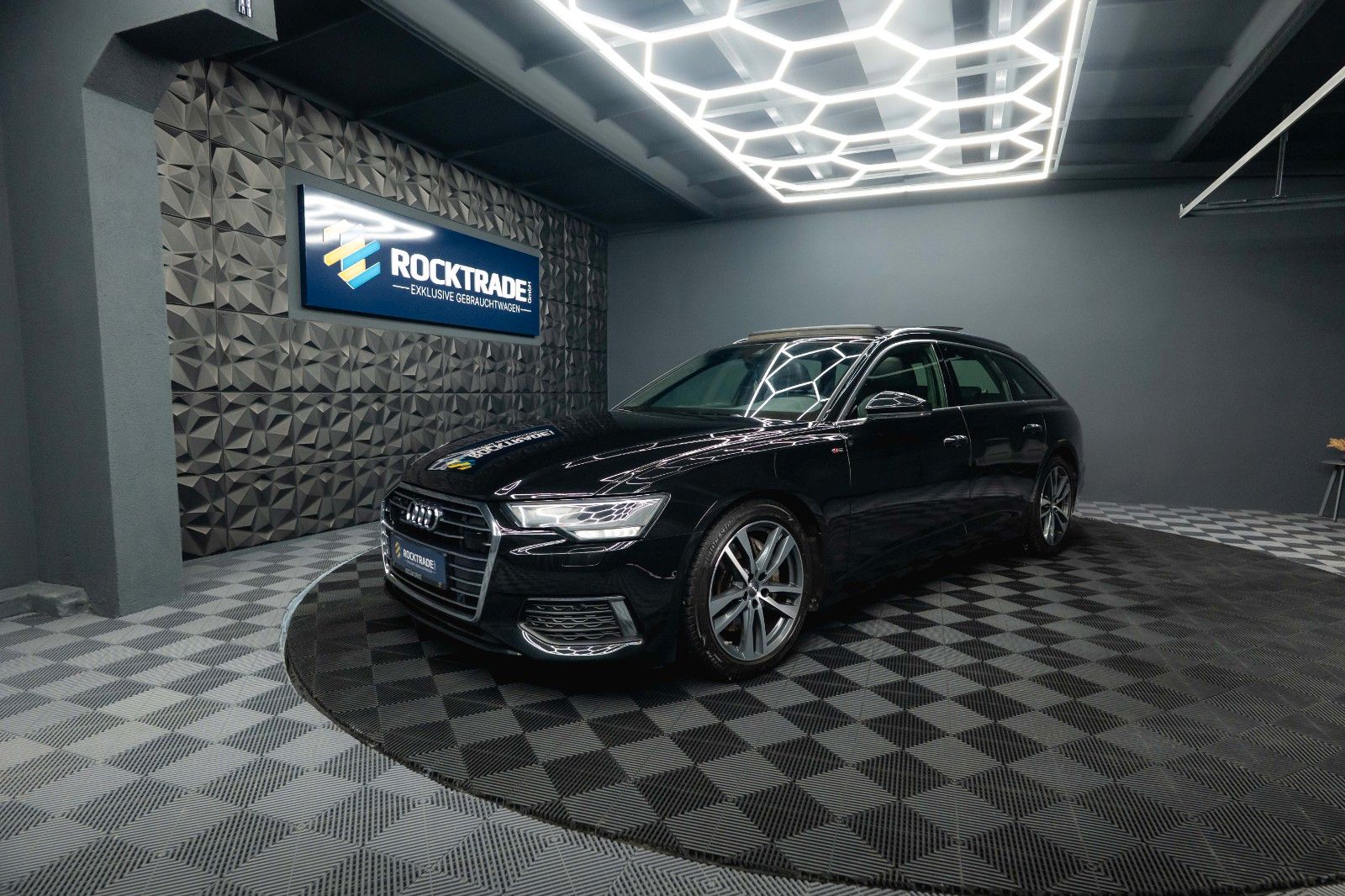 Fahrzeugabbildung Audi A6 Avant 45 TDI quattro Sport design *Pano*ACC*
