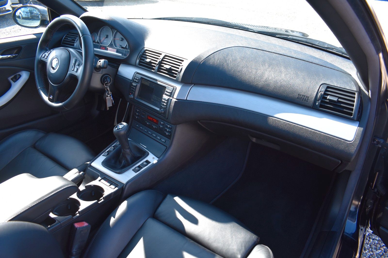 Fahrzeugabbildung BMW M3 Cabrio Facelift Schalter Navi 16:9 Schwarz ll