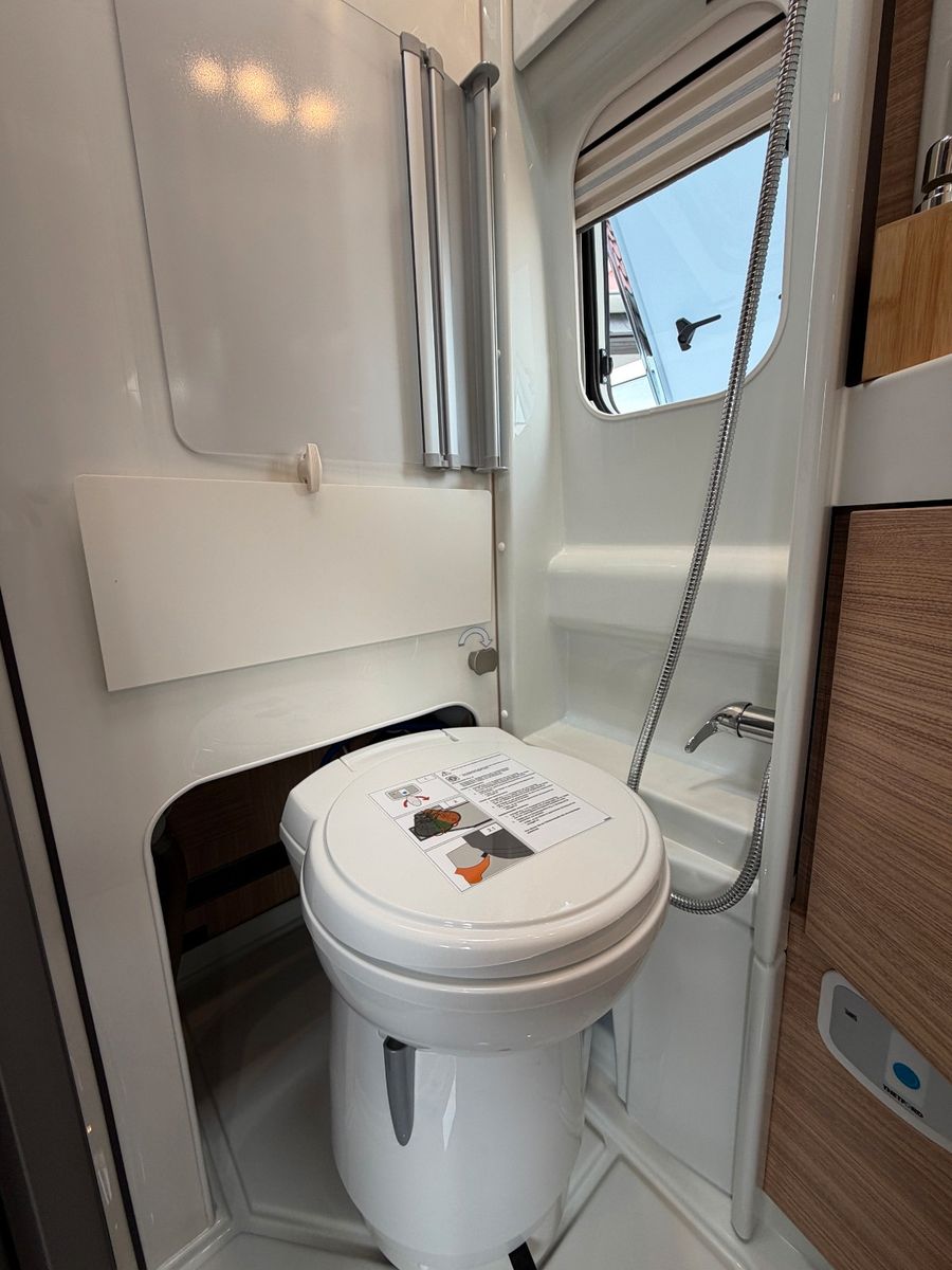 Fahrzeugabbildung Malibu Van diversity GT skyview 640 LE K