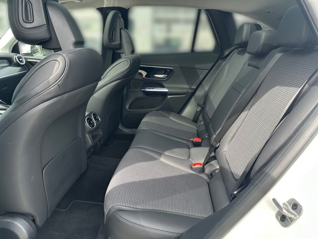 Fahrzeugabbildung Mercedes-Benz GLC 220 d 4M Avantg. AHK Distronic+ Pano LED SHZ