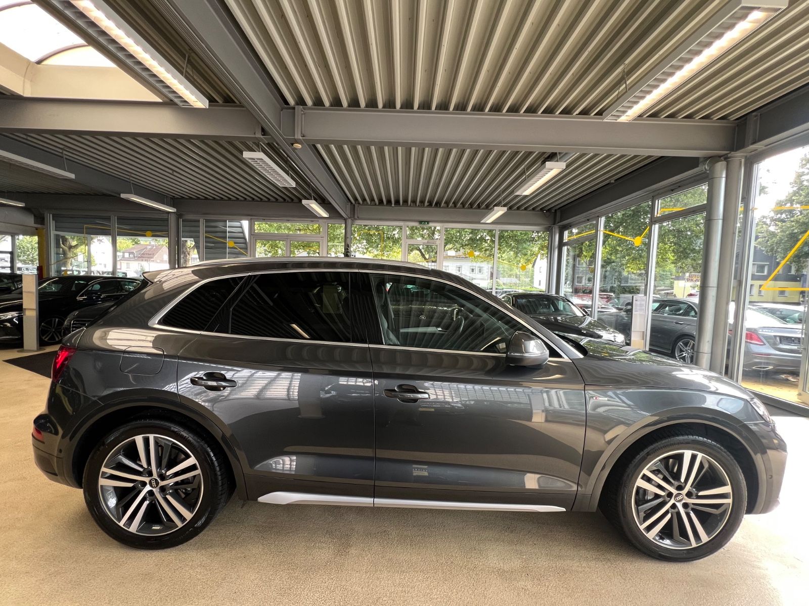Fahrzeugabbildung Audi Q5 50 TDI quattro S line *Virtual Cockpit*1.HAND