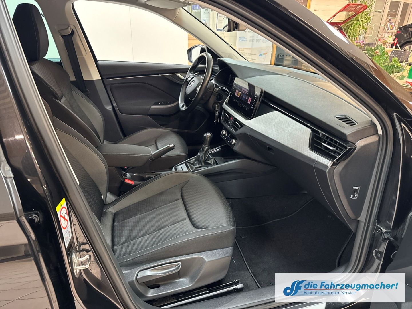 Fahrzeugabbildung SKODA Kamiq Tour Navi Digitales Cockpit LED Sperrdiff.