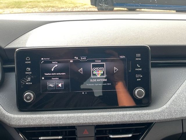 Skoda Kamiq 1.0 TSI Tour *2xPDC*CAM*DAB*MATRIX*SHZ*TEL