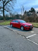 Mercedes-Benz CLA 180 Shooting Brake - - rote Mercedes-Benz CLA 180 Shooting Brake