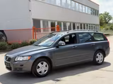 Volvo V50 Kombi 2.0 F Momentum Xenon - Volvo V50 mit Benzin-Antrieb