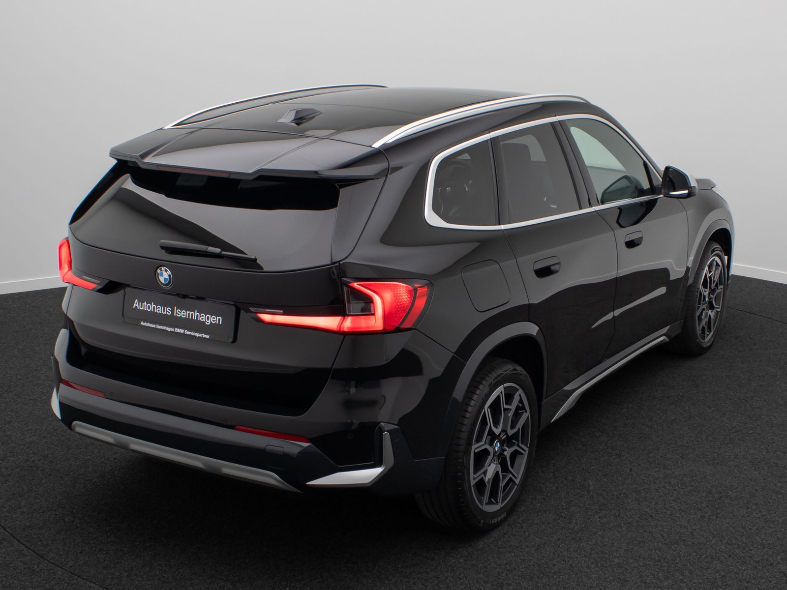Fahrzeugabbildung BMW X1 sD18d xLine 360° HUD DAB Komfort Panorama 19"