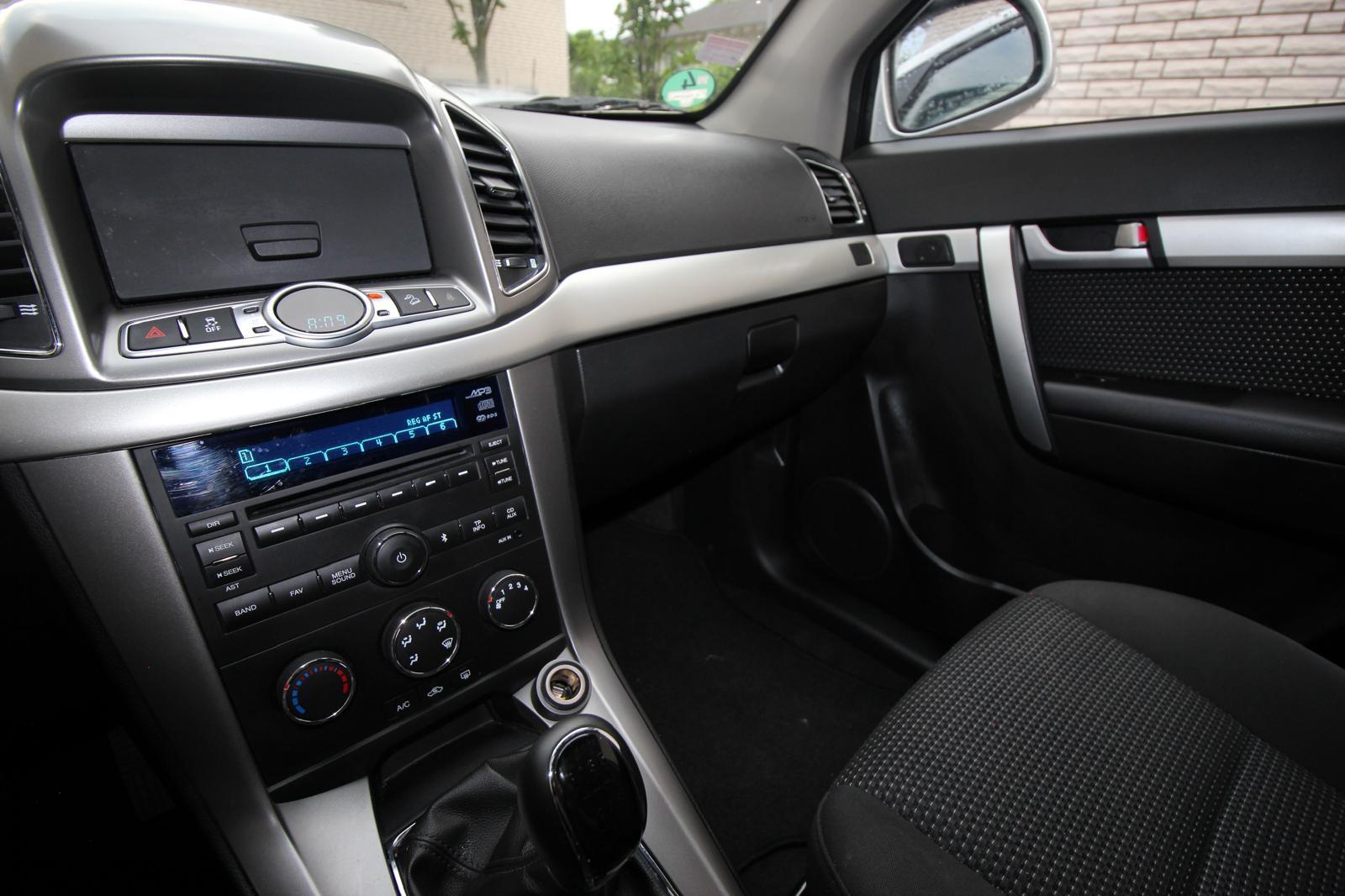 Chevrolet Captiva 2012 — engine 2.231 cm³, 184 HP (135kW)