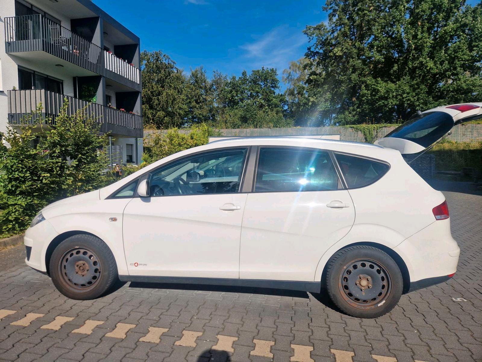 Seat Altea XL 2011 — двигун 140 HP (103kW)