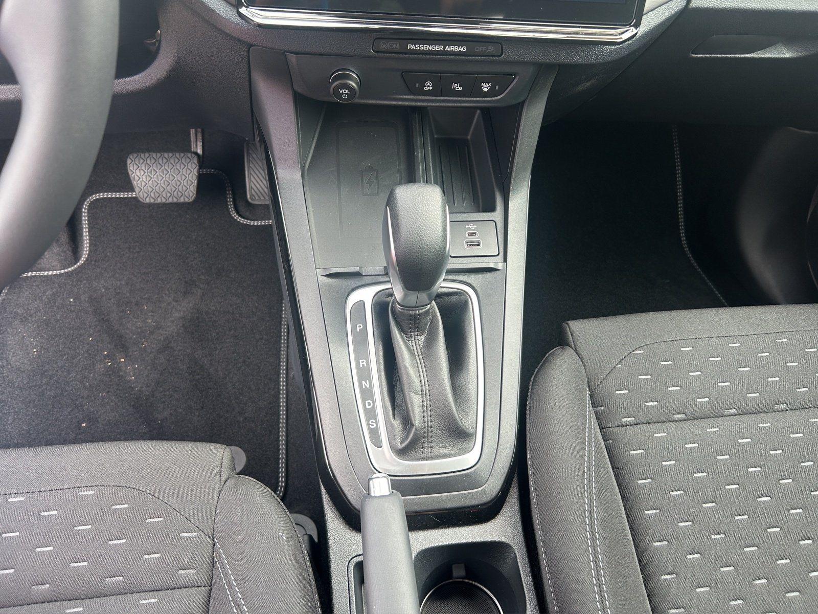 Fahrzeugabbildung Ford Puma 1,0 Titanium MHEV Automatik