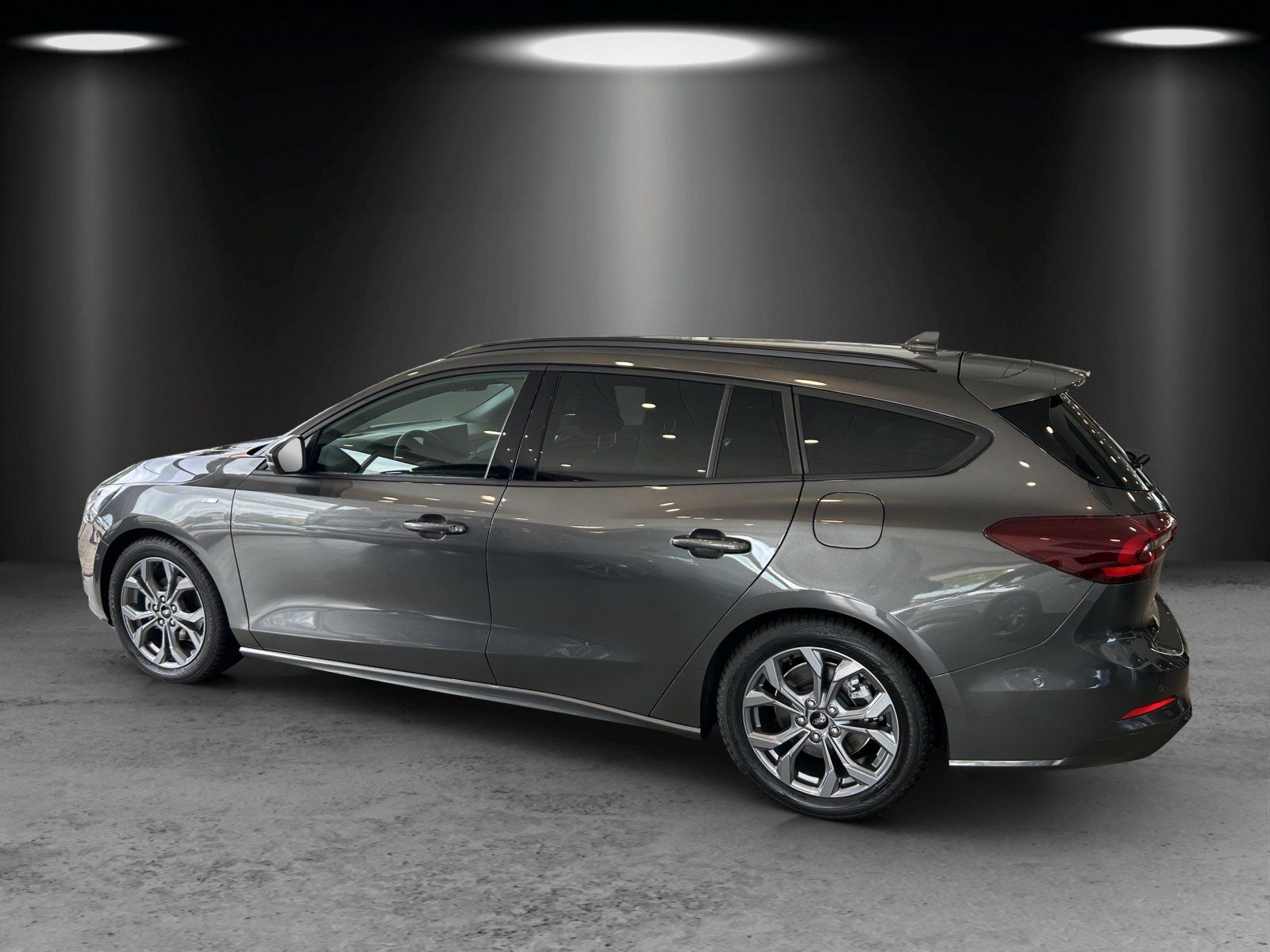 Fahrzeugabbildung Ford Focus 1.0 ST-Line X Aut./LED/ACC/KAMERA/AHK/NAVI