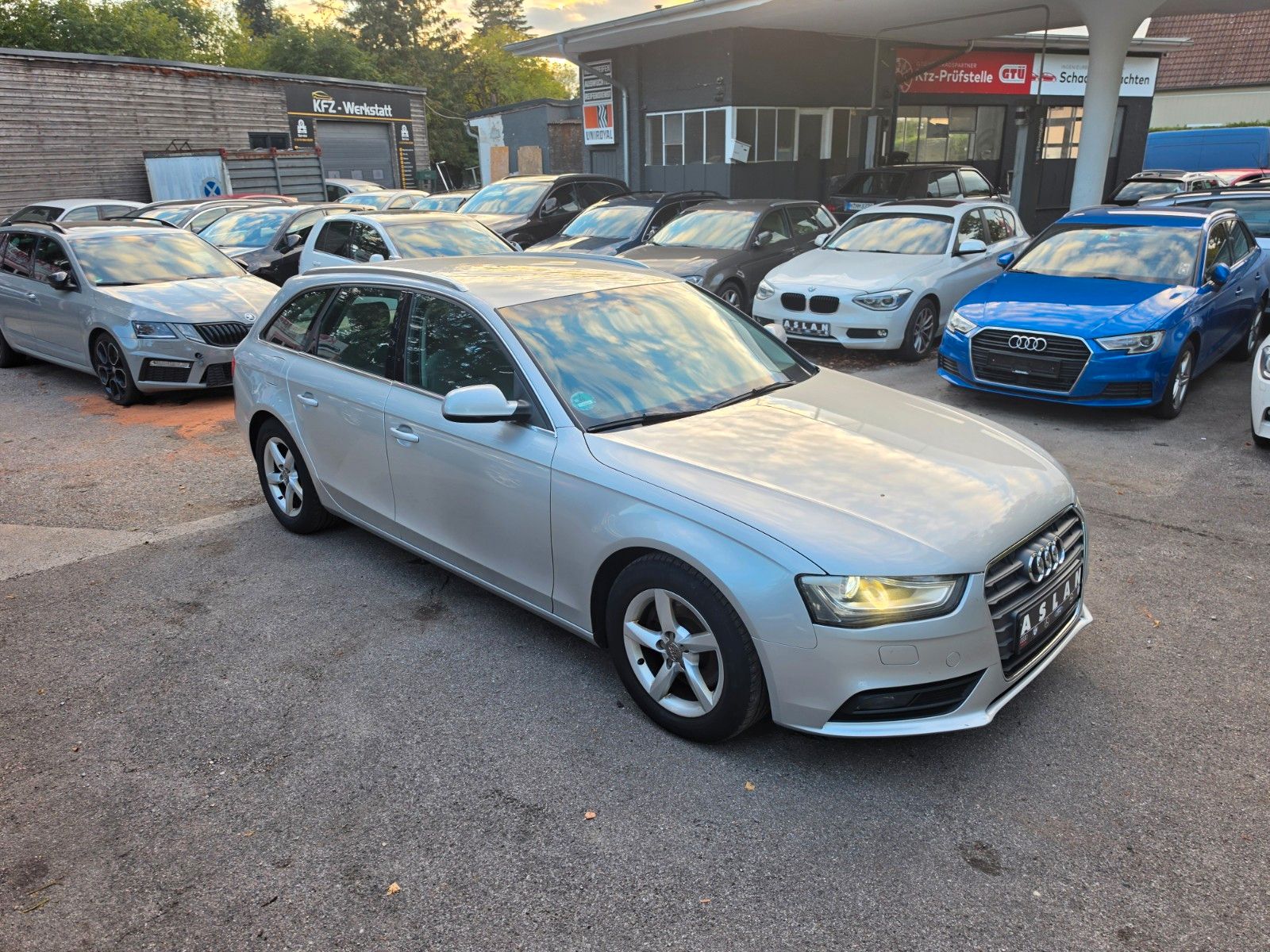 Audi A4 - 1