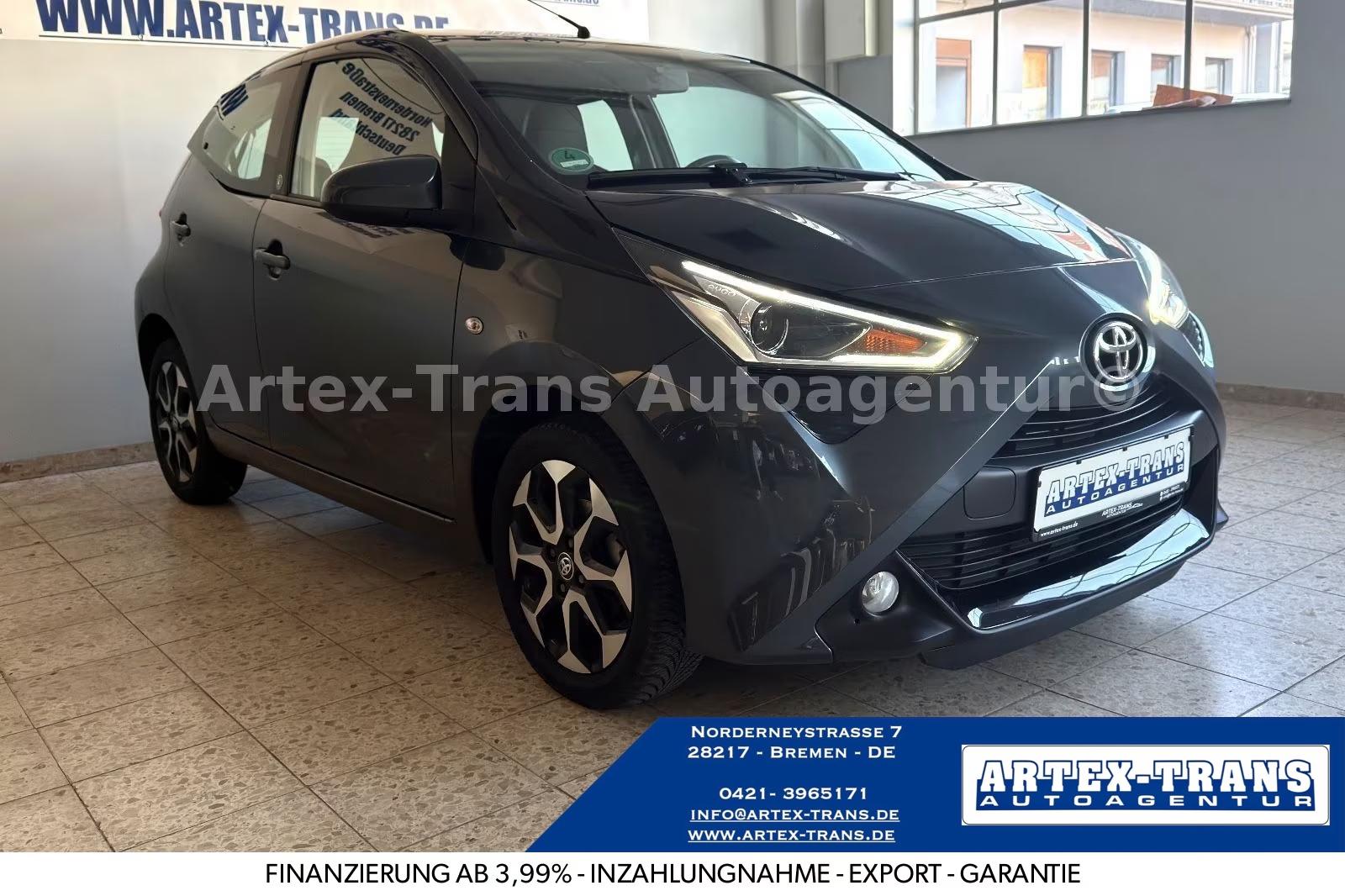 Toyota AYGO x-play Team D/KAMERA/KLIMA/TEMPOMAT/LED/ALU