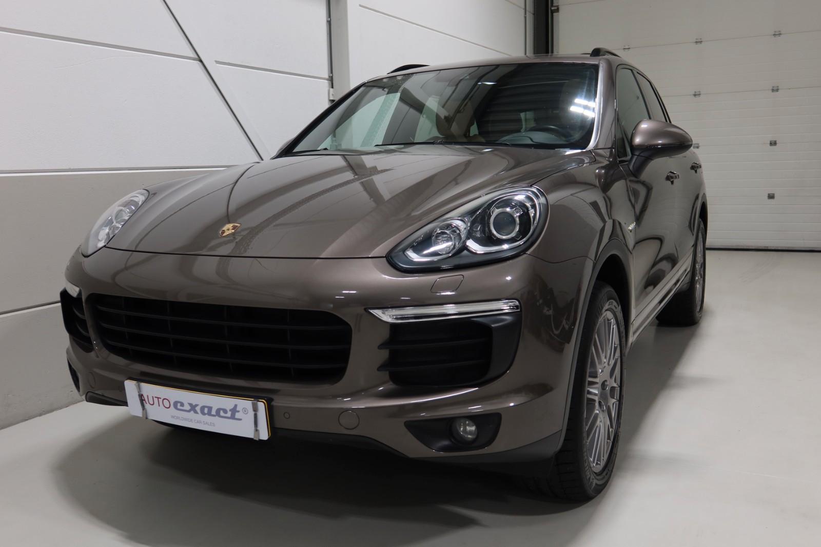 Porsche Cayenne S E-Hybrid 1. Hand scheckheft