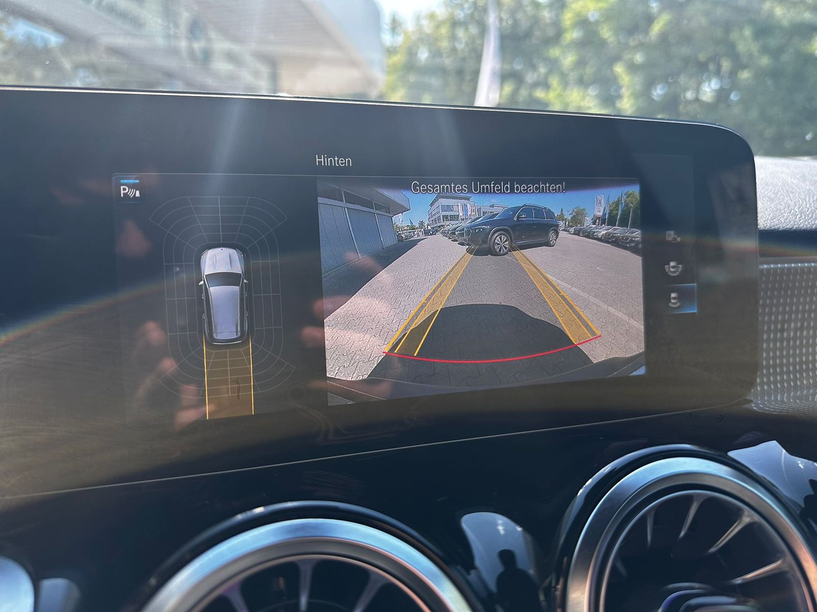 Fahrzeugabbildung Mercedes-Benz EQB 250 PROGRESS NAVI+LED+SITZHZ+KAMERA+TEMP+DAB