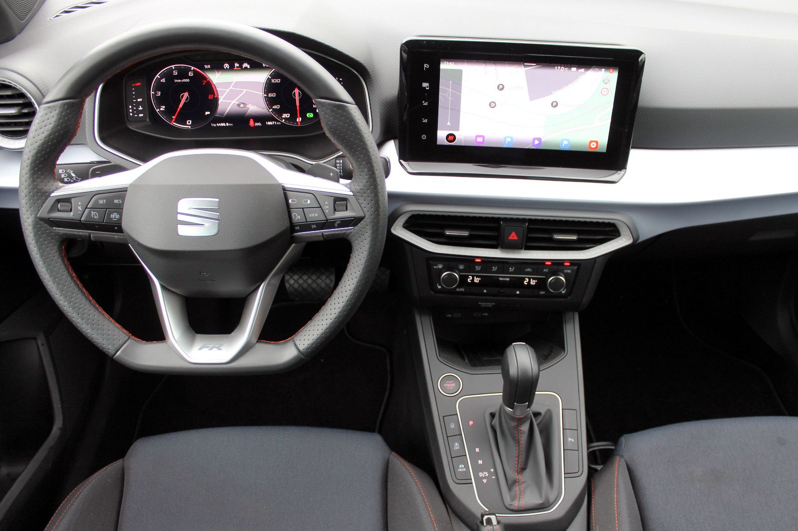 Fahrzeugabbildung SEAT Ibiza 1.0 TSI DSG FR-Line Temp. PDC KAM LED SHZ