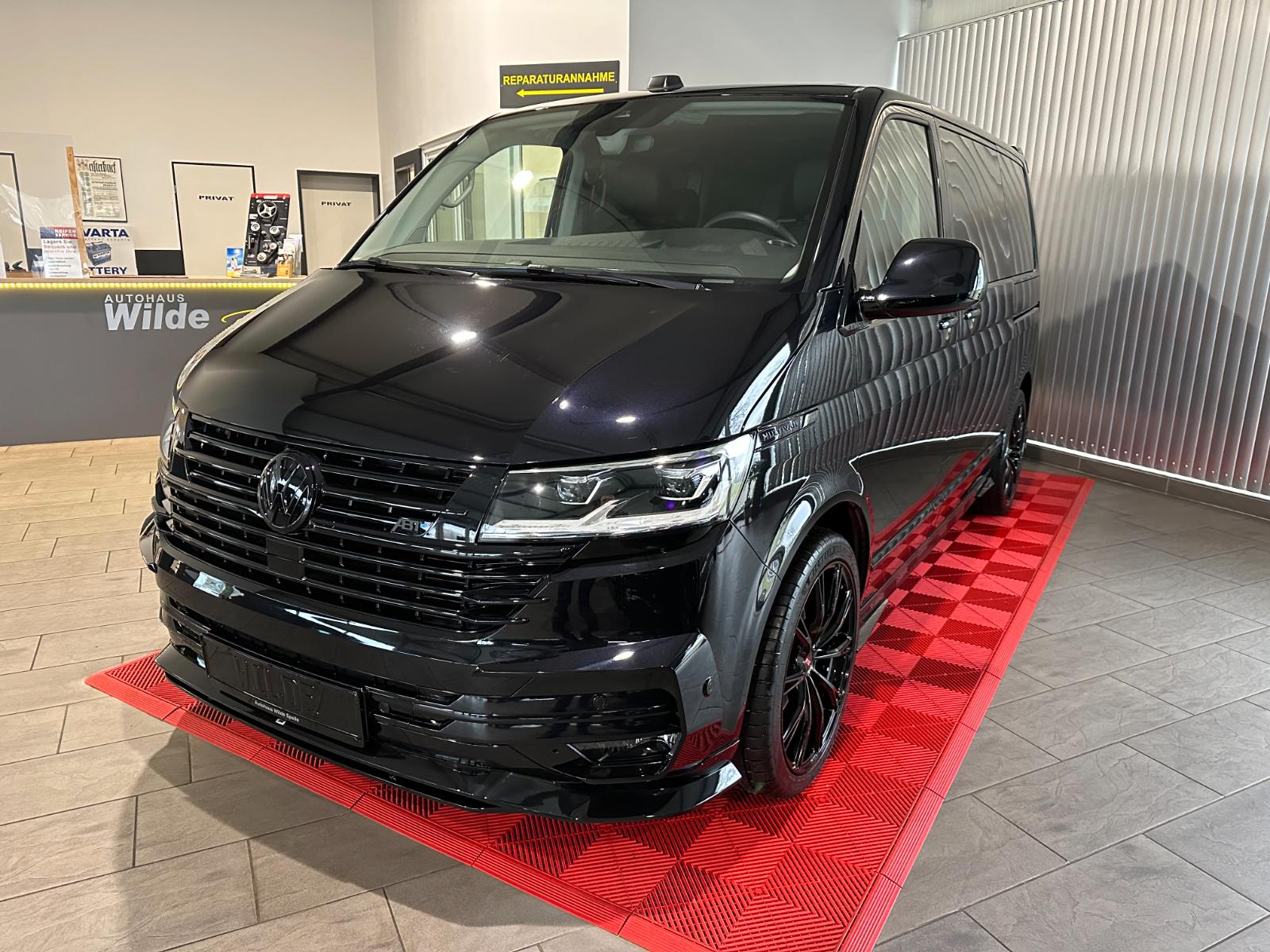 showroom-image-main