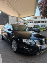 Volkswagen Passat 3.2 V6 FSI 4motion - Volkswagen Passat mit Benzin-Antrieb: Kombi, 3.6