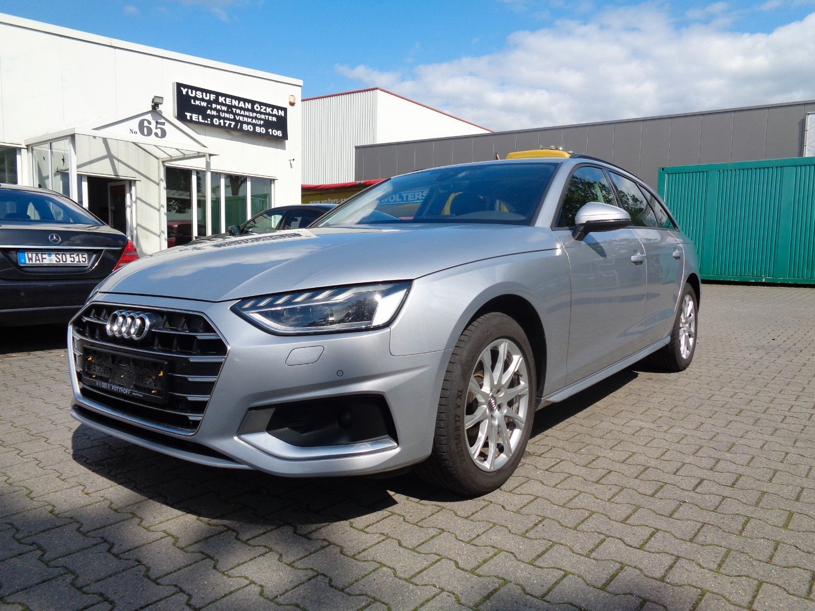 AUDI A4 Avant 30 TDI advanced 1.Hand