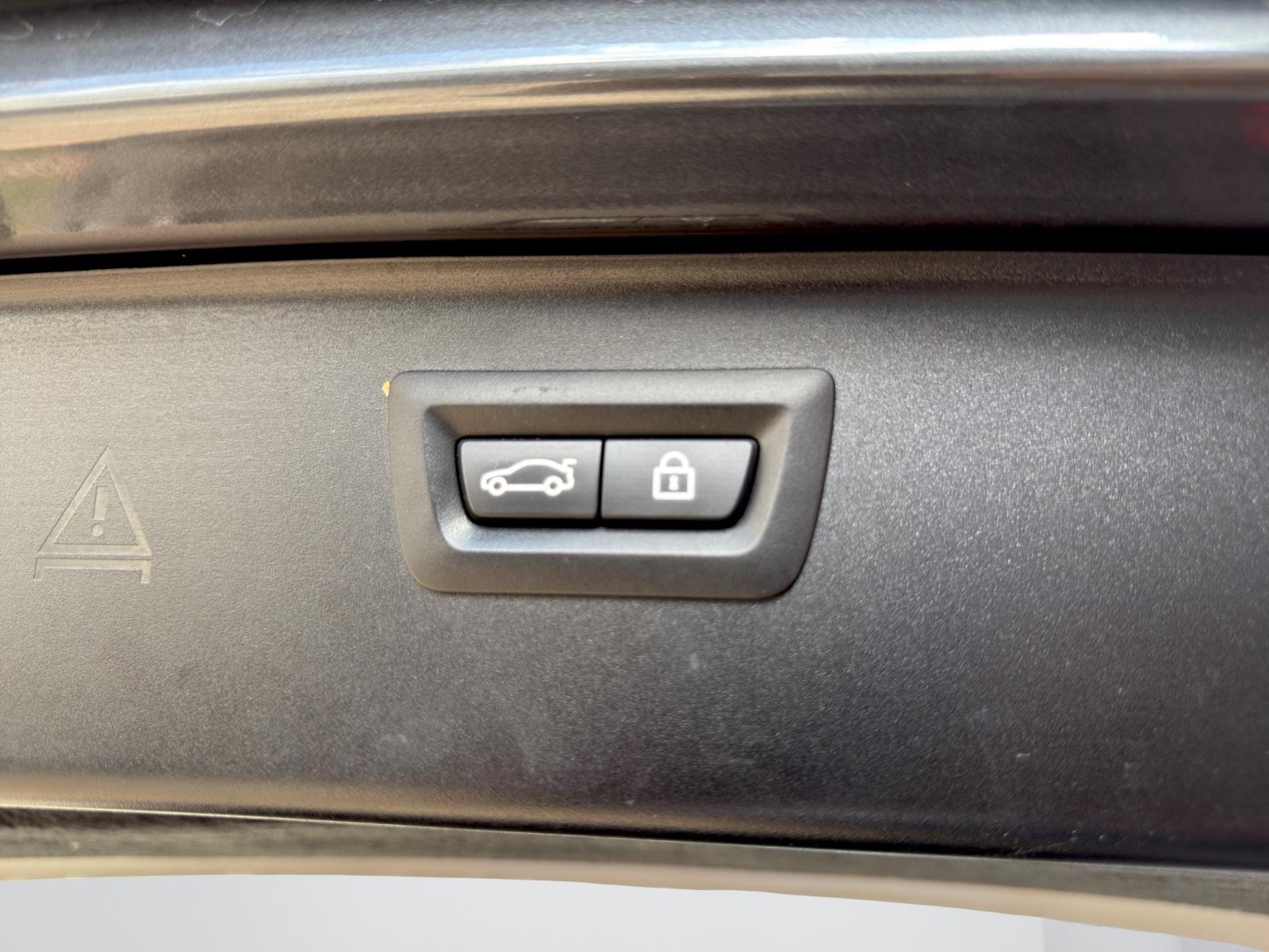 BMW 530 d xDrive+Navi+Kamera+Head-Up+Panaroma+8XLM