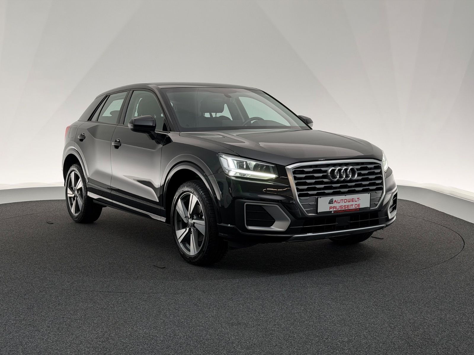 Gebrauchtwagen Audi Q2 Q2 35 TFSI*SPORT*LED-AHK-TEMPO-SHZ-PDC-DSP-MMI in Dirlos