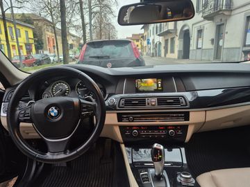 BMW 520 - 12
