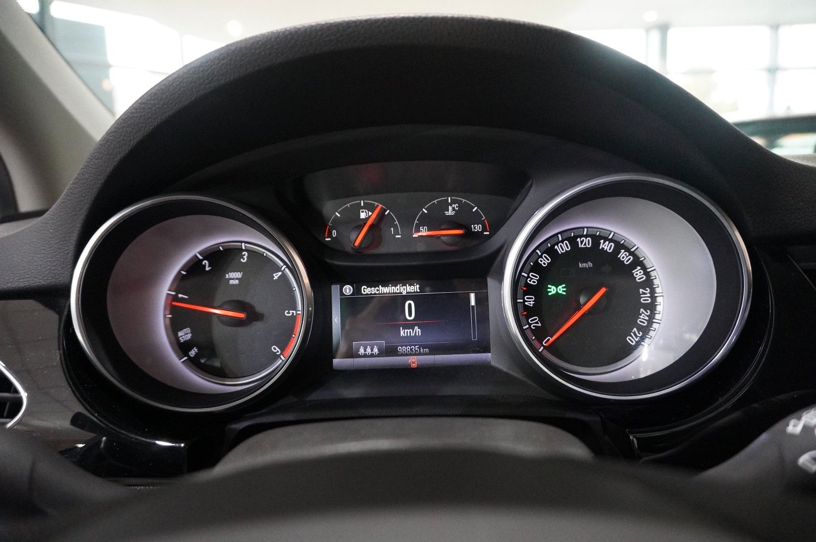 Fahrzeugabbildung Opel Astra K Lim. 1.6D INNOV. NAVI/LED/KAMERA/SPORT