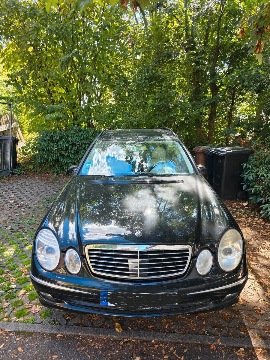 Mercedes-Benz E350, 2005