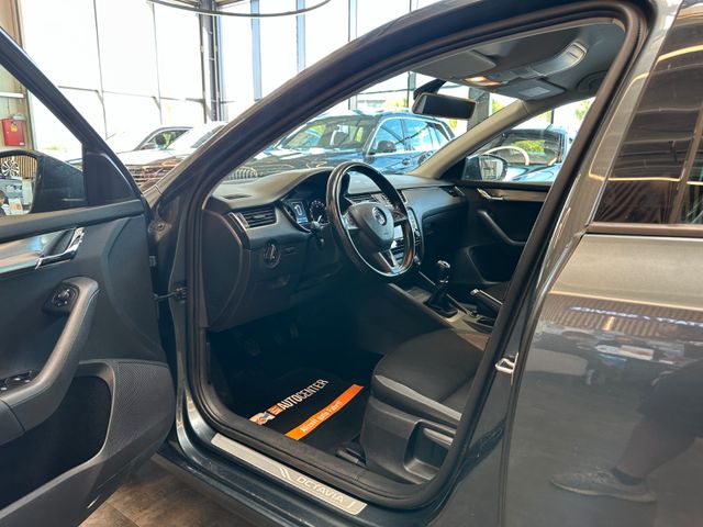 Skoda Octavia *AHK*2-Zonen*PDC*Tempo*Dachrelimg*