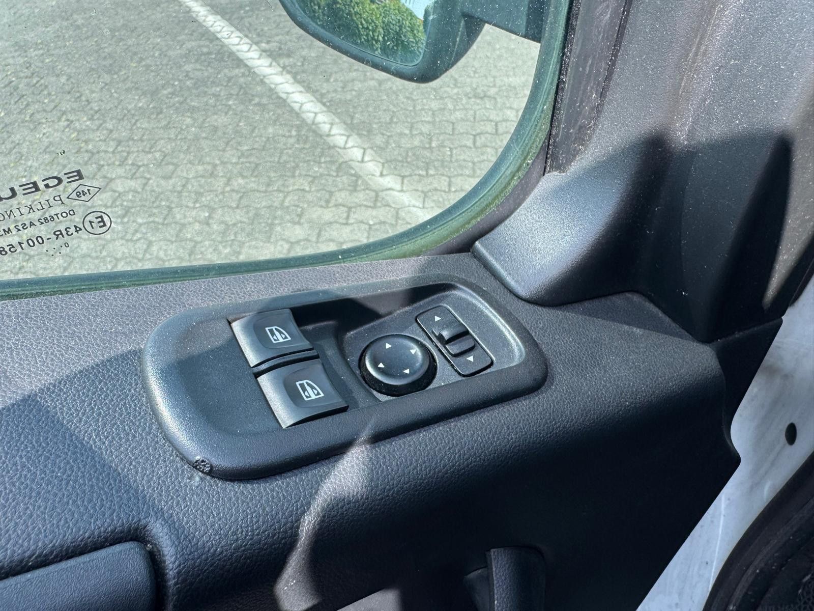 Fahrzeugabbildung Renault Master III Kasten L1H2HKa 3,5t/1.HAND/SCHECKHEFT