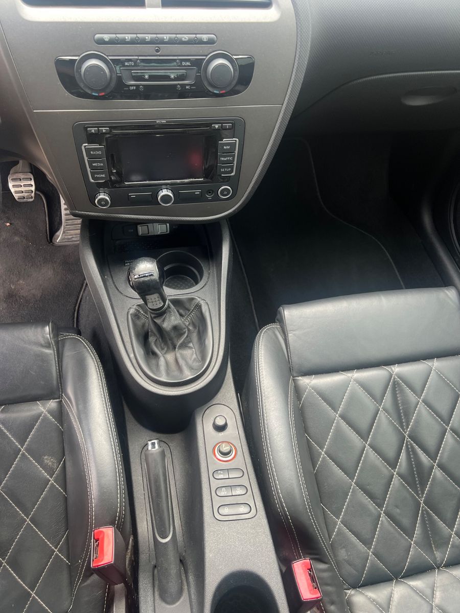 Fahrzeugabbildung SEAT Leon Cupra R *H&R*BULX*