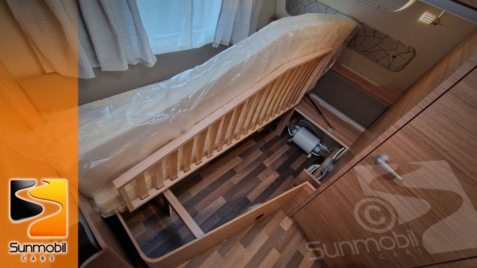 Fahrzeugabbildung Weinsberg CaraOne 500FDK, Edtion HOT 3er Etagenbett Mod.25
