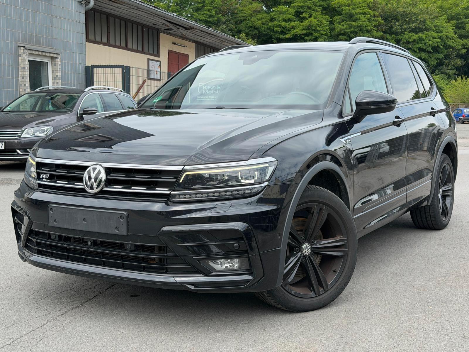 Volkswagen Tiguan Allspace Highline 4Motion R - Line