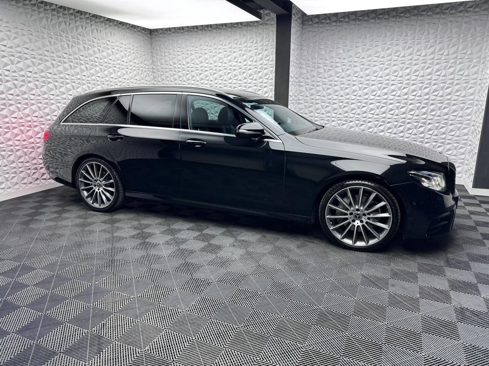 Fahrzeugabbildung Mercedes-Benz E220d T AMG*DISTRO*PANO*LUFT*360°*LED*DAB*ILS+