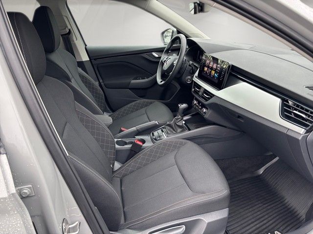 Fahrzeugabbildung SKODA Scala 1.5TSI DSG Selection +NAVI+RFK+SHZ+PDC+LED