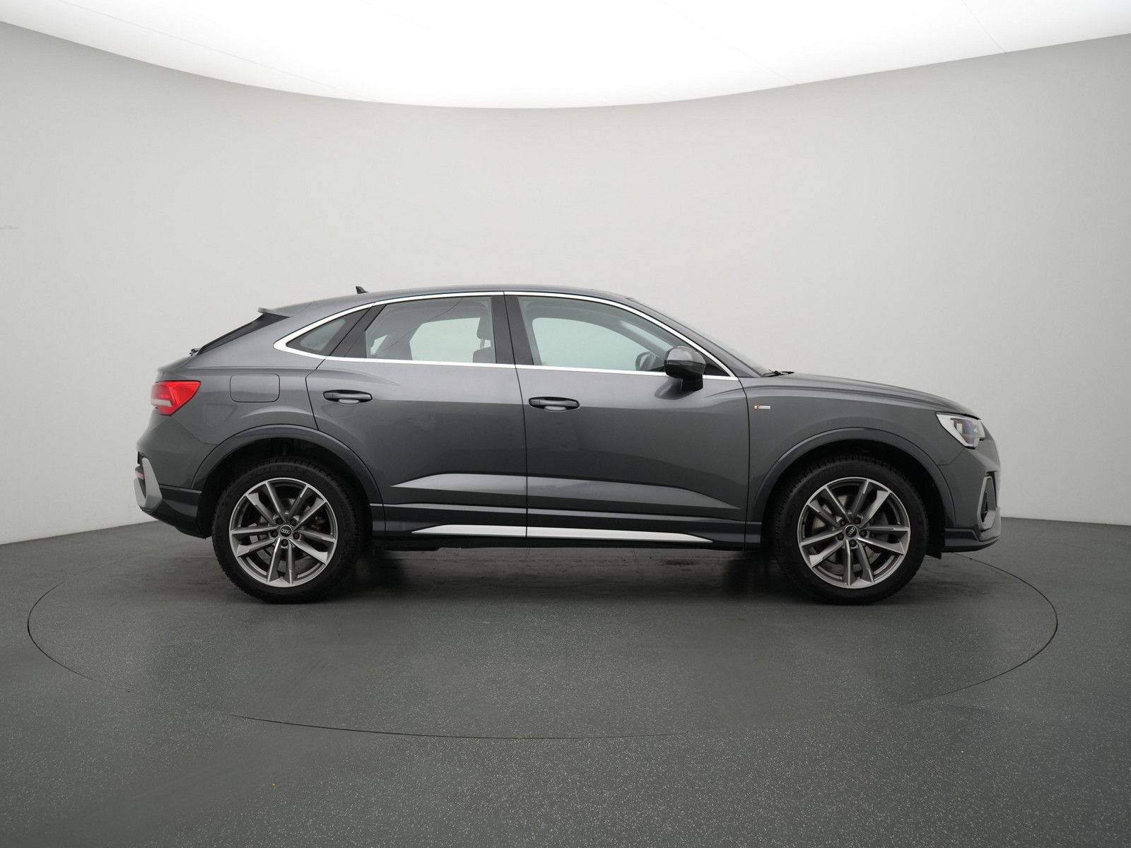 Audi Q3 Sportback e S line S tronic AHK PANO SONOS foto 3