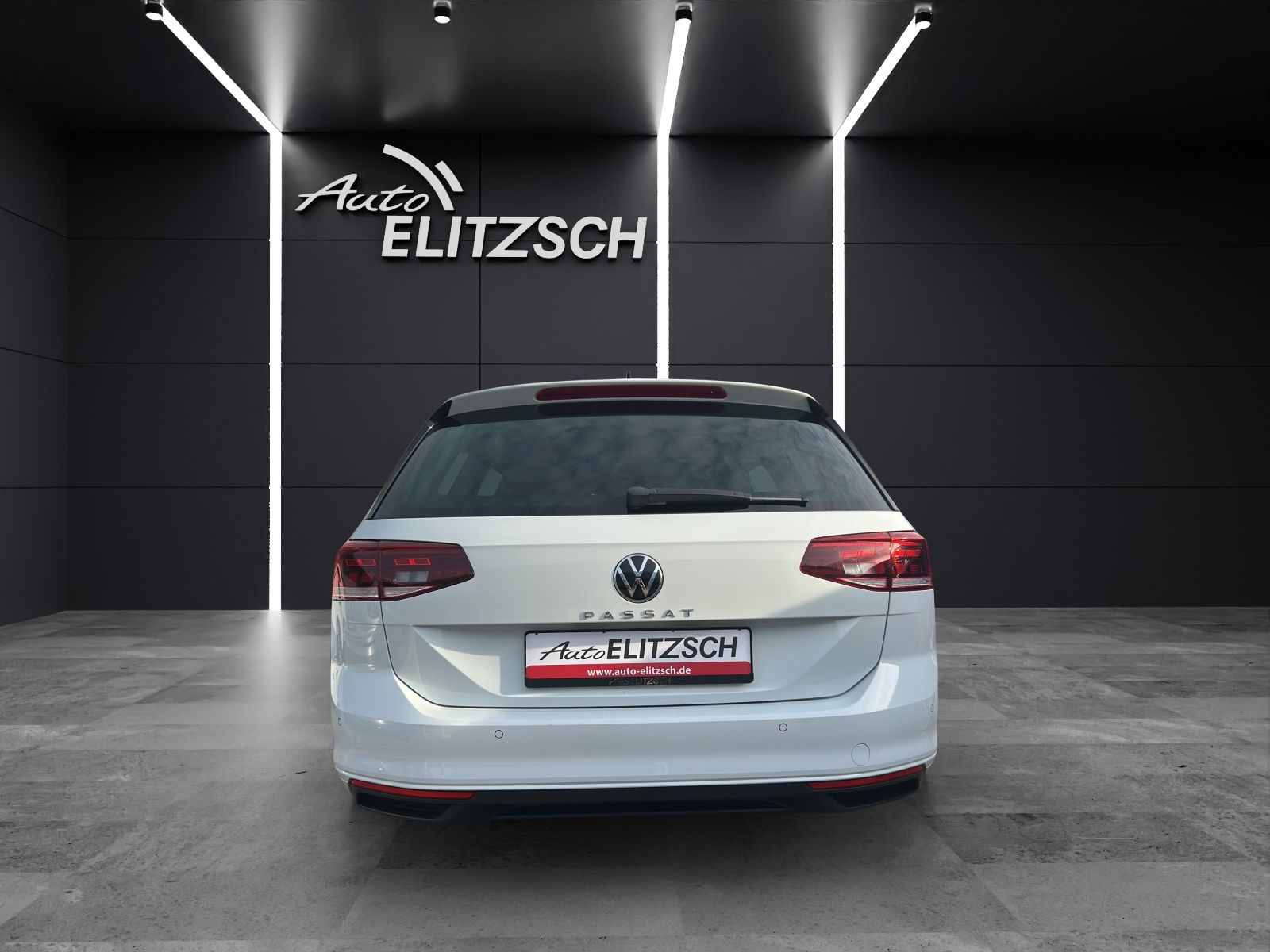 Fahrzeugabbildung Volkswagen Passat Variant Business TDI DSG LED ACC SHZ Rear
