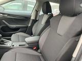 Skoda Octavia Combi 2,0 TDi Selection AHK SHZ Lade Kam - Skoda Octavia Neuwagen in München
