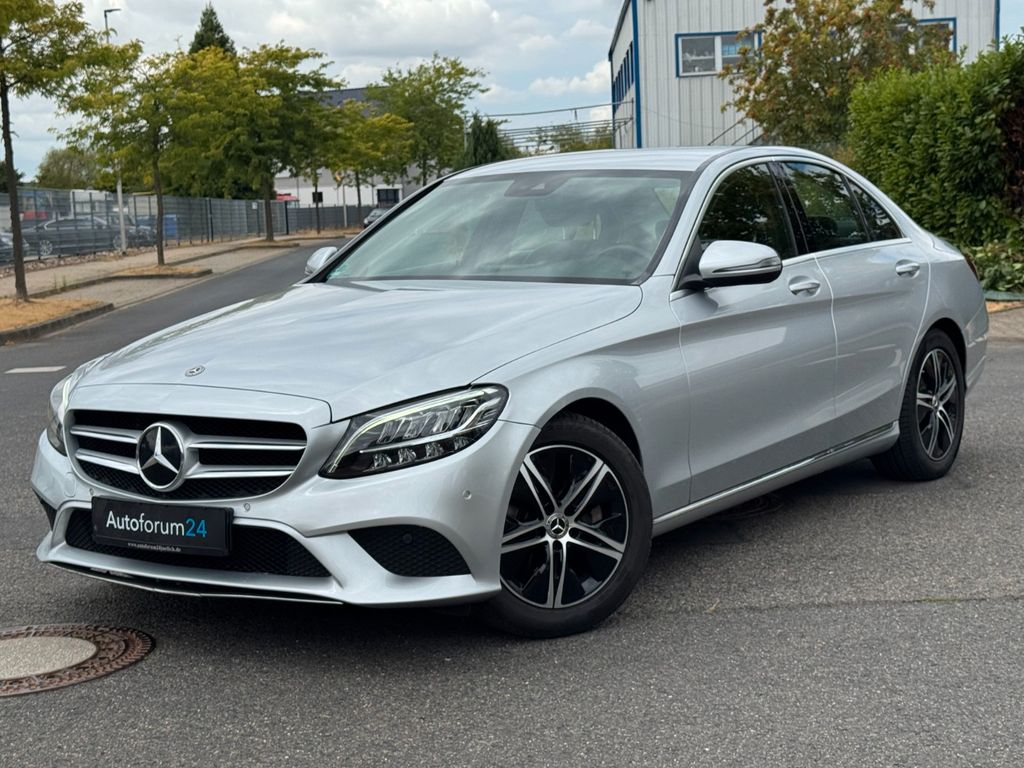 Image of Mercedes-Benz C 200