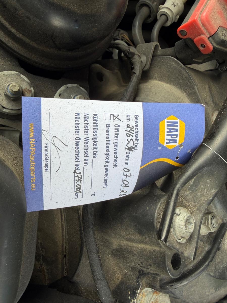 BMW 520 2010 — photo 15